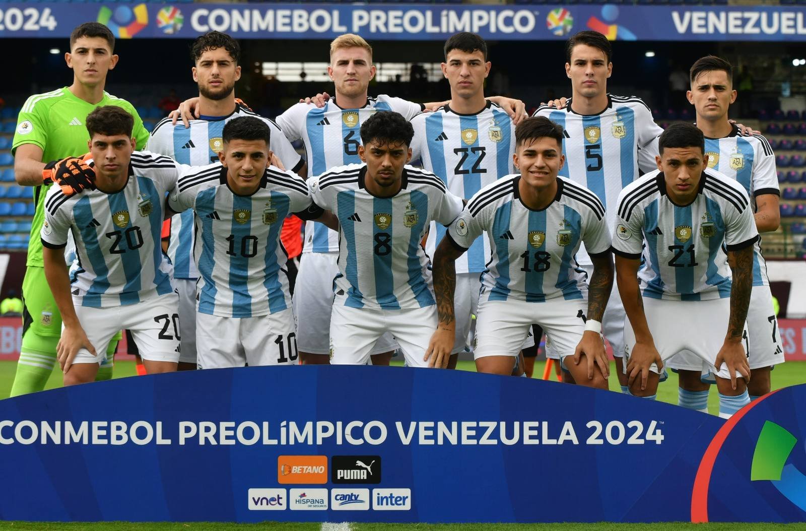 La selección argentina Sub 23 rescató un empate sobre el final ante Paraguay