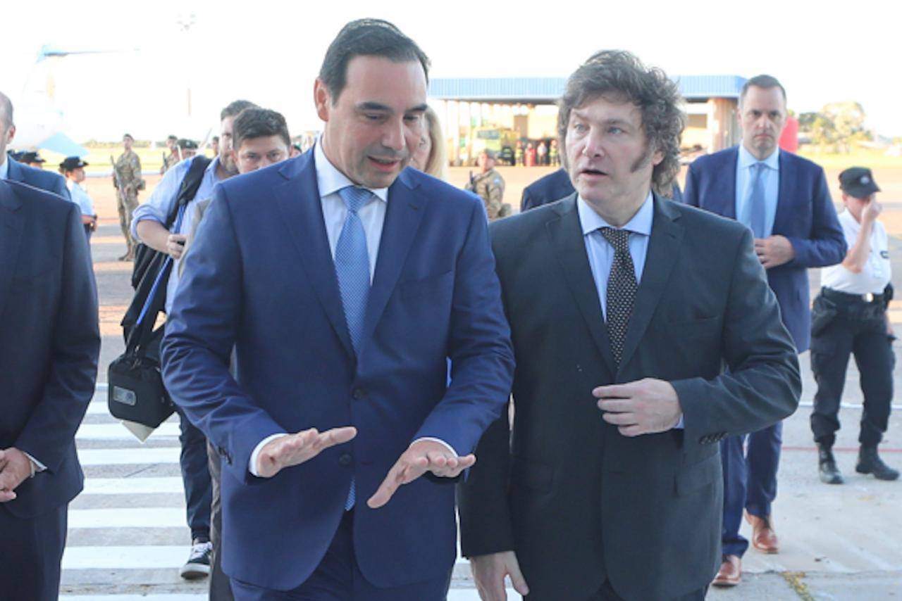 El gobernador Valdés recibió al Presidente y lo declaró Huésped de Honor