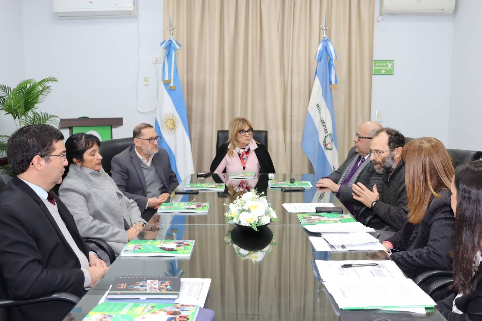 Educación presentó programas que componen su Plan de Compromiso por la Alfabetización