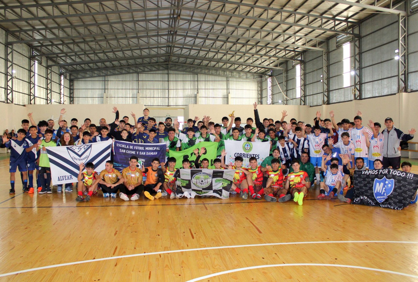 “Juegos Correntinos 2024”: Con éxito se desarrolló el Provincial de futsal, gimnasia artística y tenis