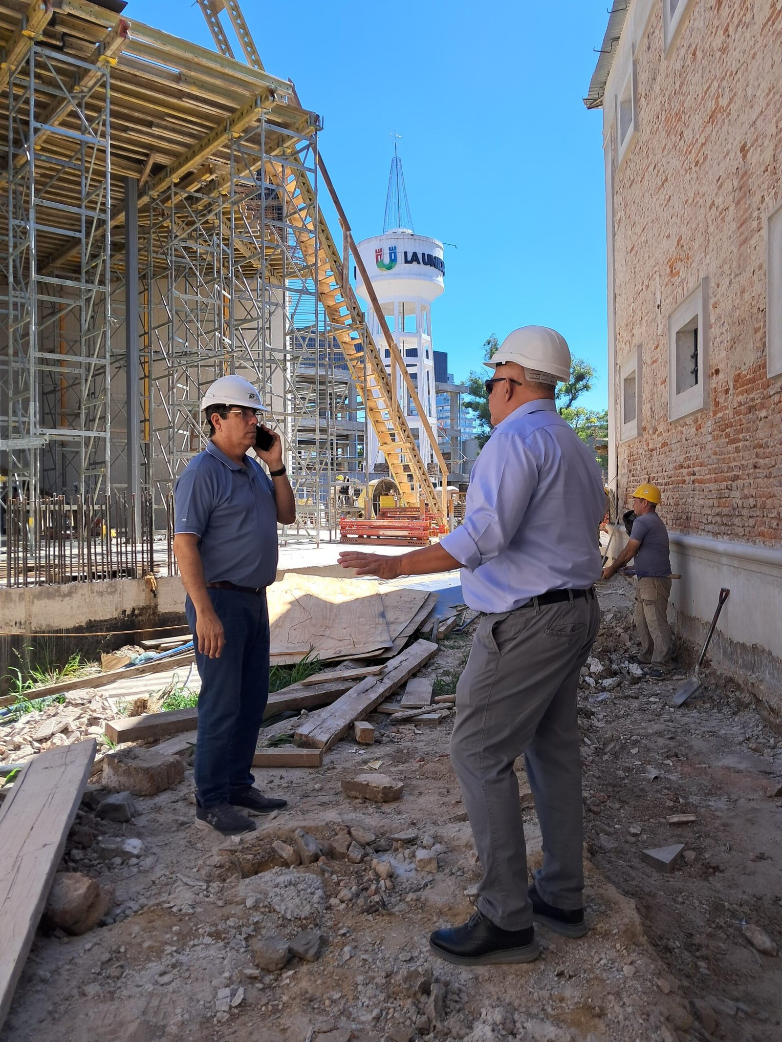 El gobierno sigue de cerca el avance de obras en La Unidad y apuntala la búsqueda de inversiones
