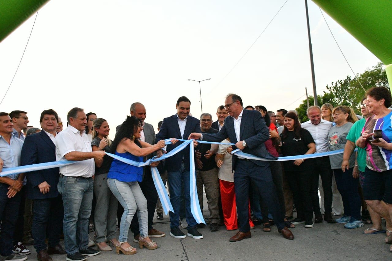 Valdés inauguró importante obra vial en el sur de la Capital: «Juntos estamos construyendo la ciudad que soñamos»
