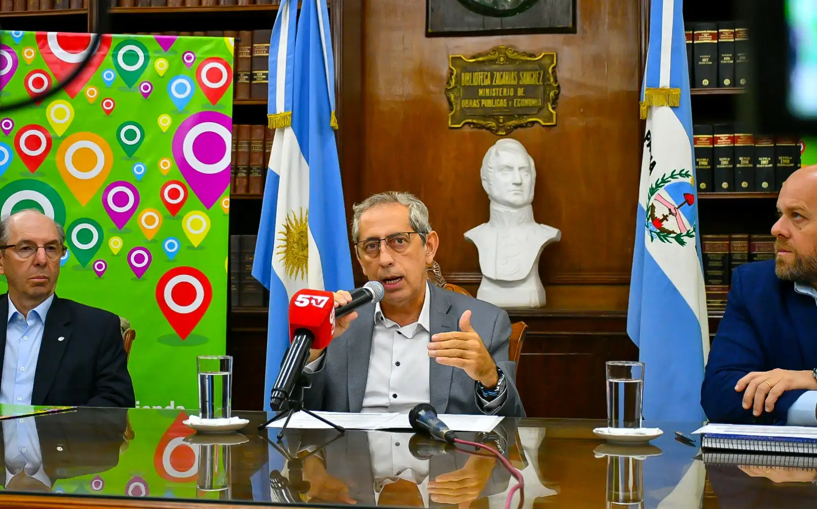 Corrientes elevó a $200 mil la ayuda escolar, a $100 mil las asignaciones, y aumentó 13% el ingreso salarial mensual