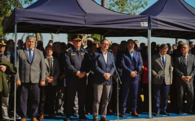 Valdés entregó 50 móviles policiales